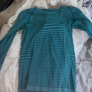 Lululemon long sleeve top
